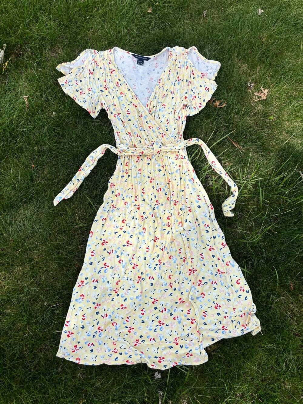 French Connection Yellow Floral Cold Shoulder Wrap Midi Dress Size 6